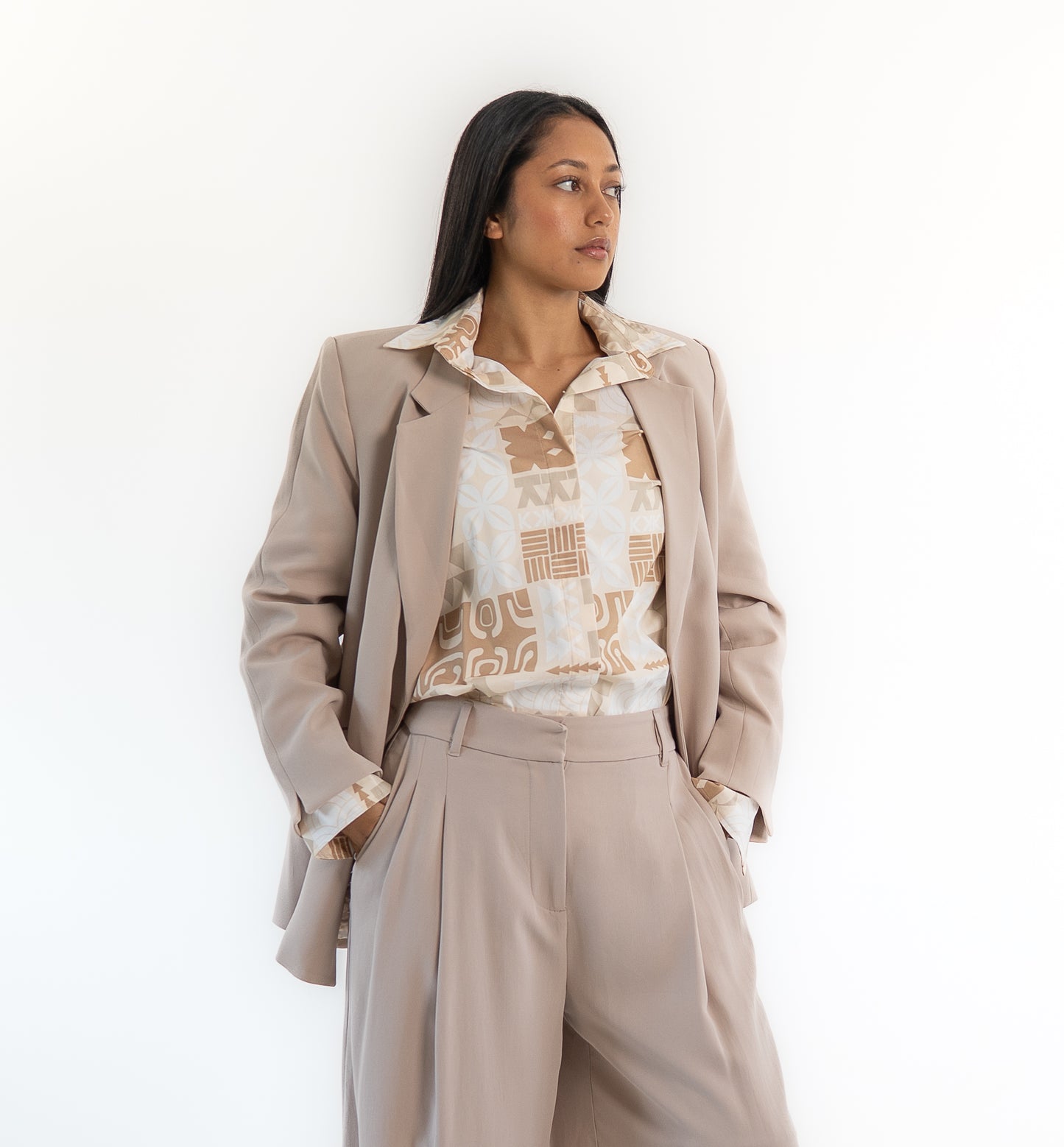 Iva Spring Blazer - Beige