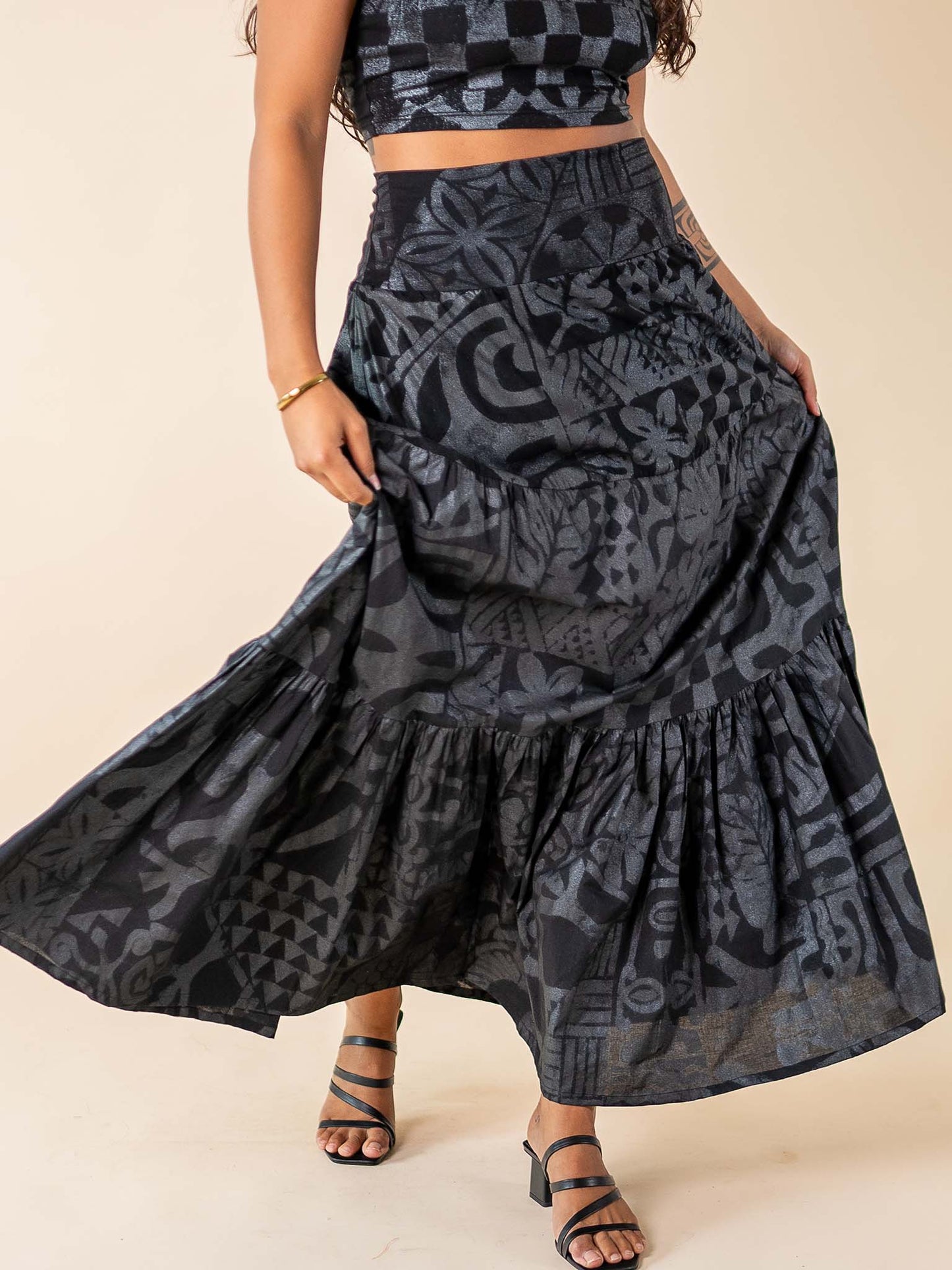 Keanavai Skirt - Tahitian Black pearl
