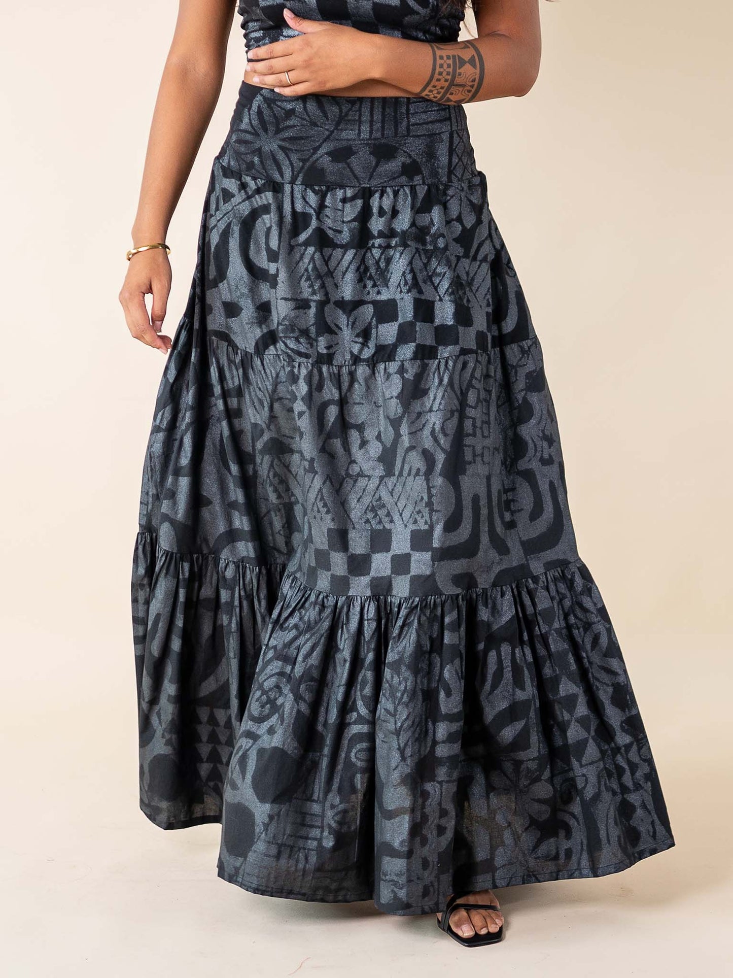 Keanavai Skirt - Tahitian Black pearl