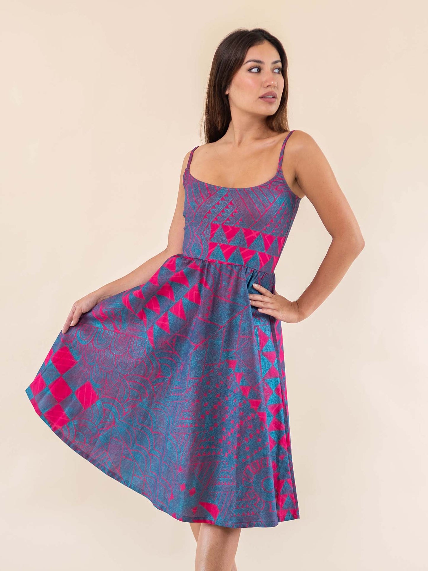 Hunaarii Dress - Fuchsia Pearl