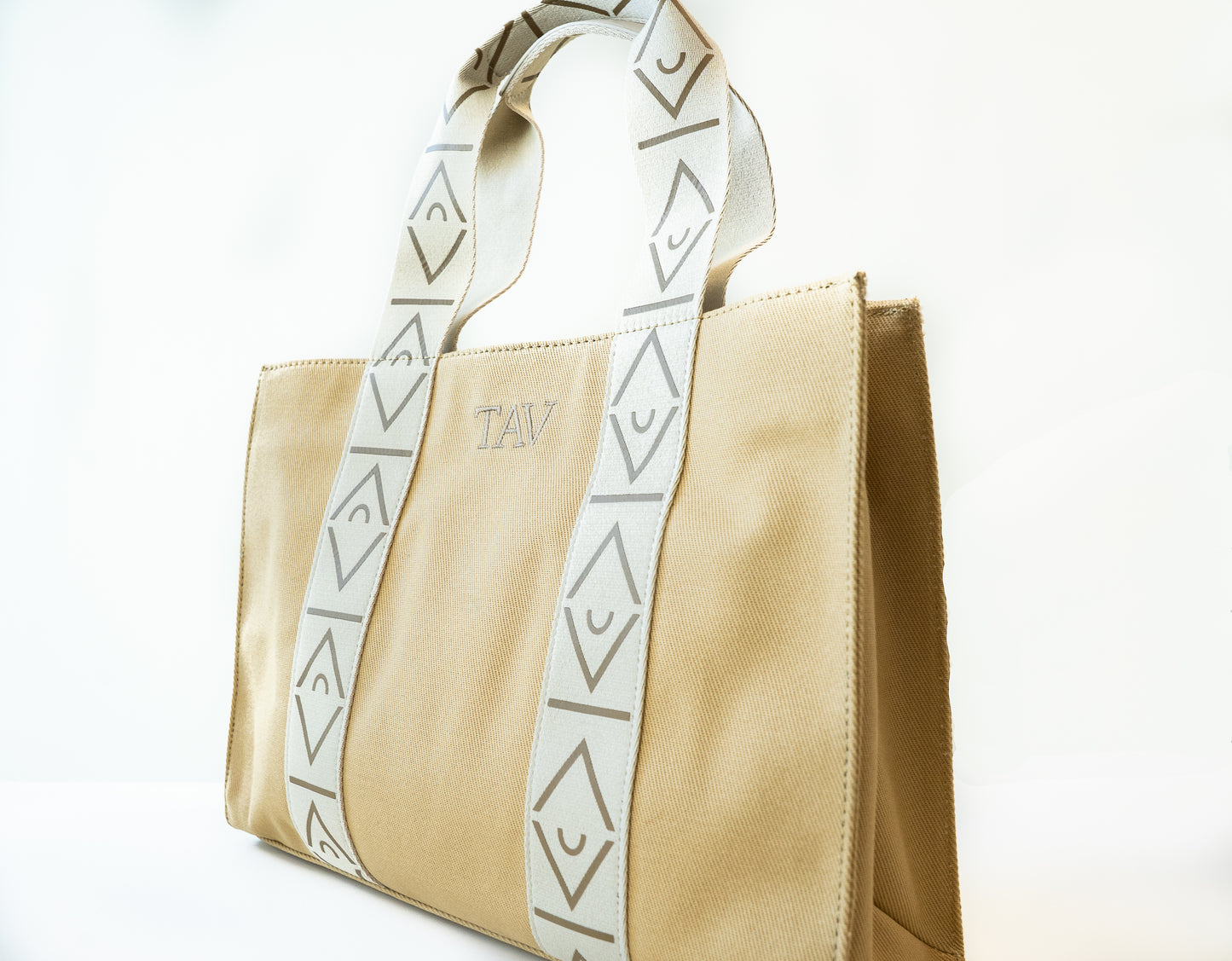 Tav Handbag - Beige