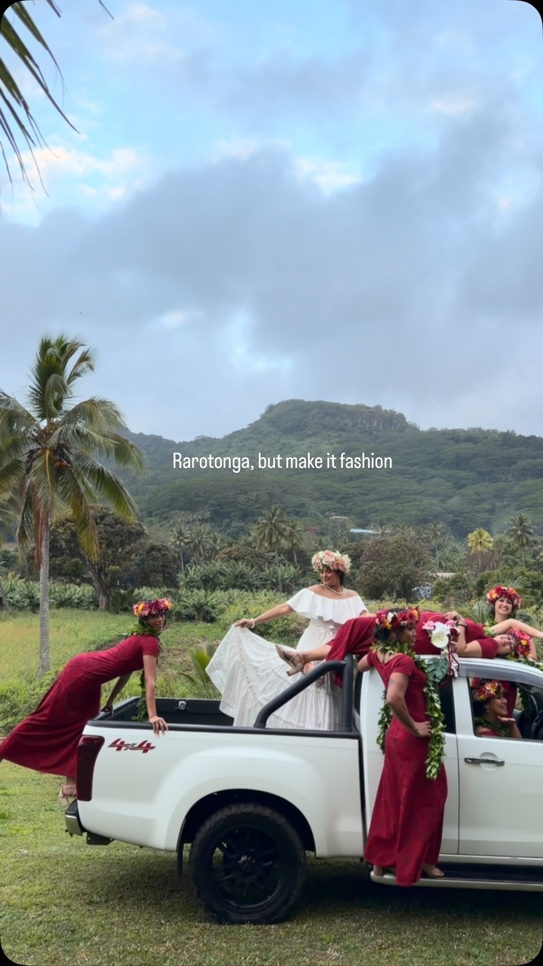 Save this for your wedding inspo 😉