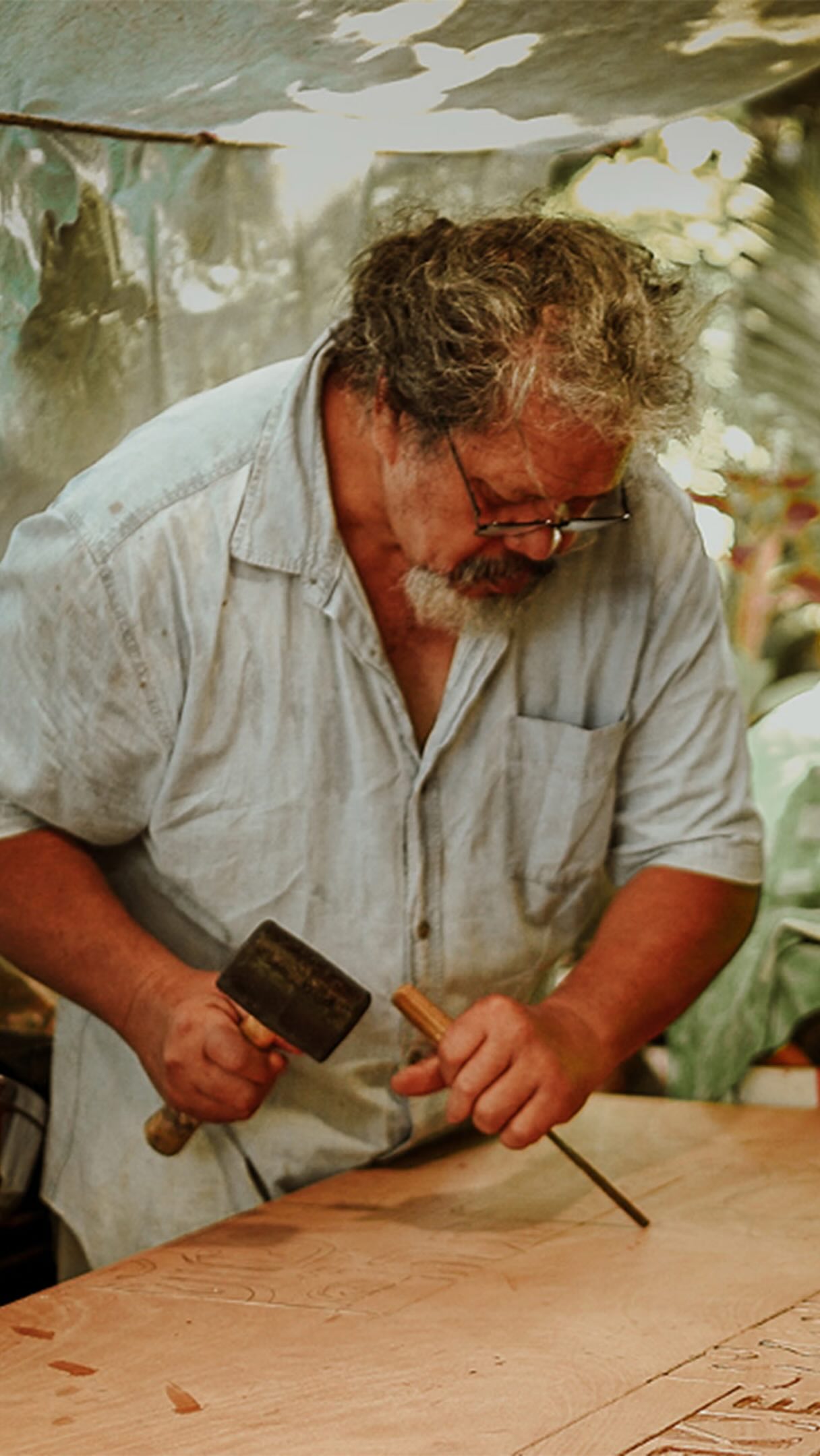 Behind every TAV piece are the hands of many. Our makers are skilled artisans whose knowledge has been passed down through generations.

Meet our makers at tavpacific.com