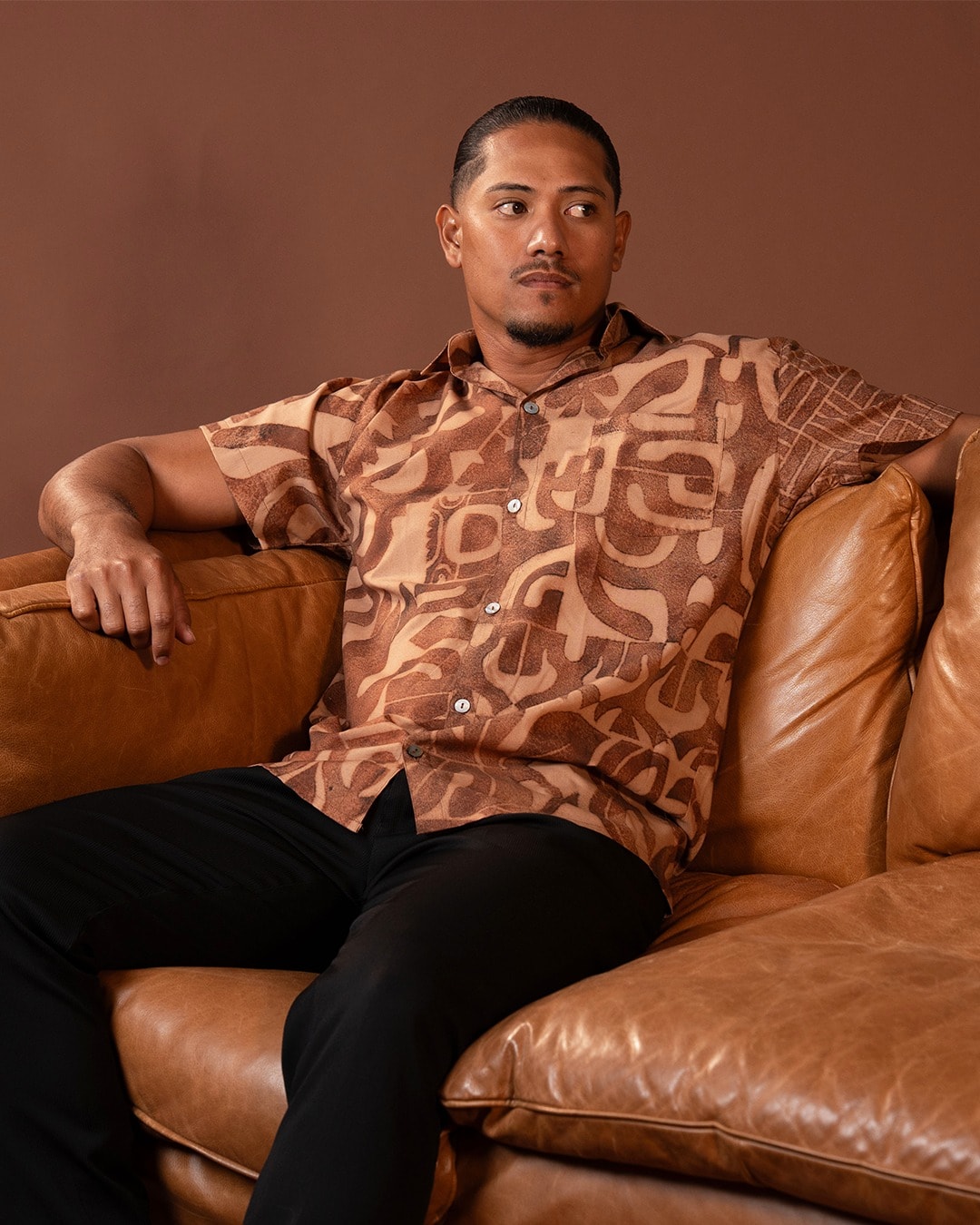 The Taputu Shirt in Vaka. Made to wear your way.