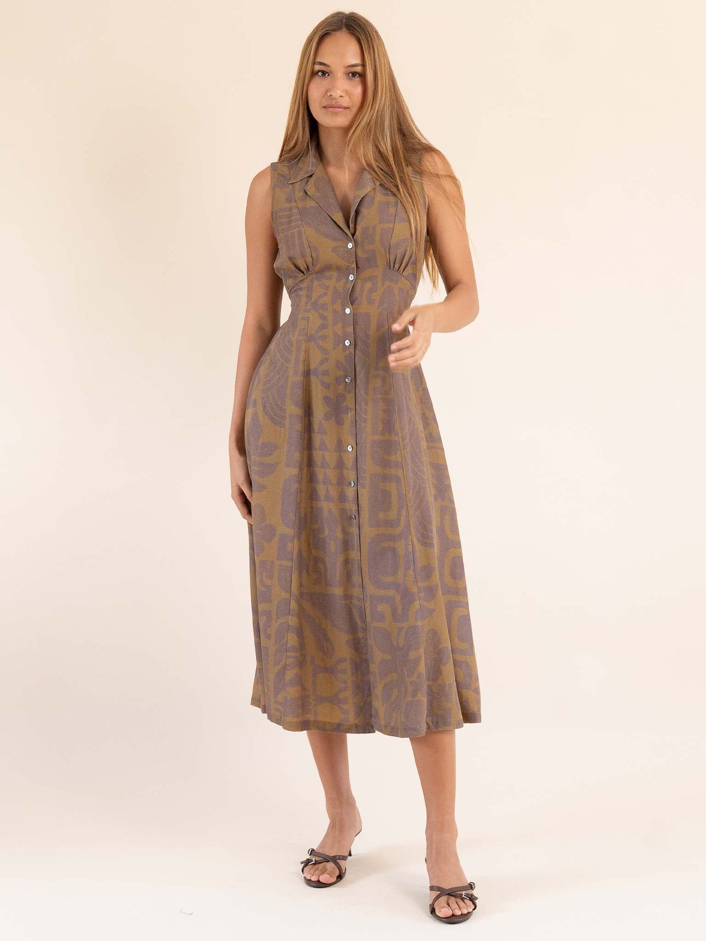 Pivai Button Dress - Brown