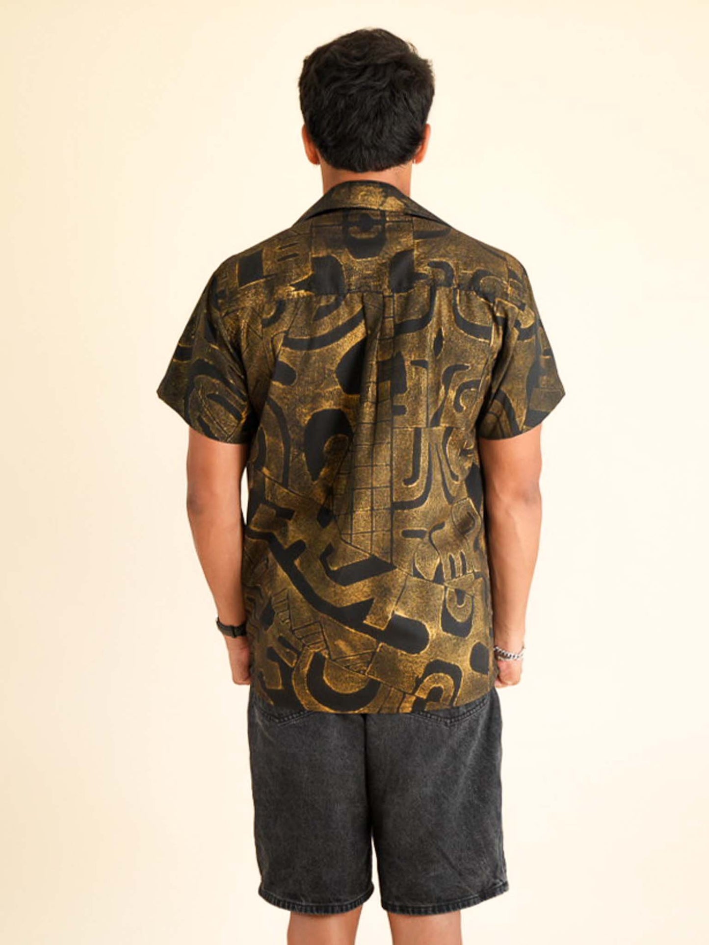 Taputu Shirt - Black/Gold