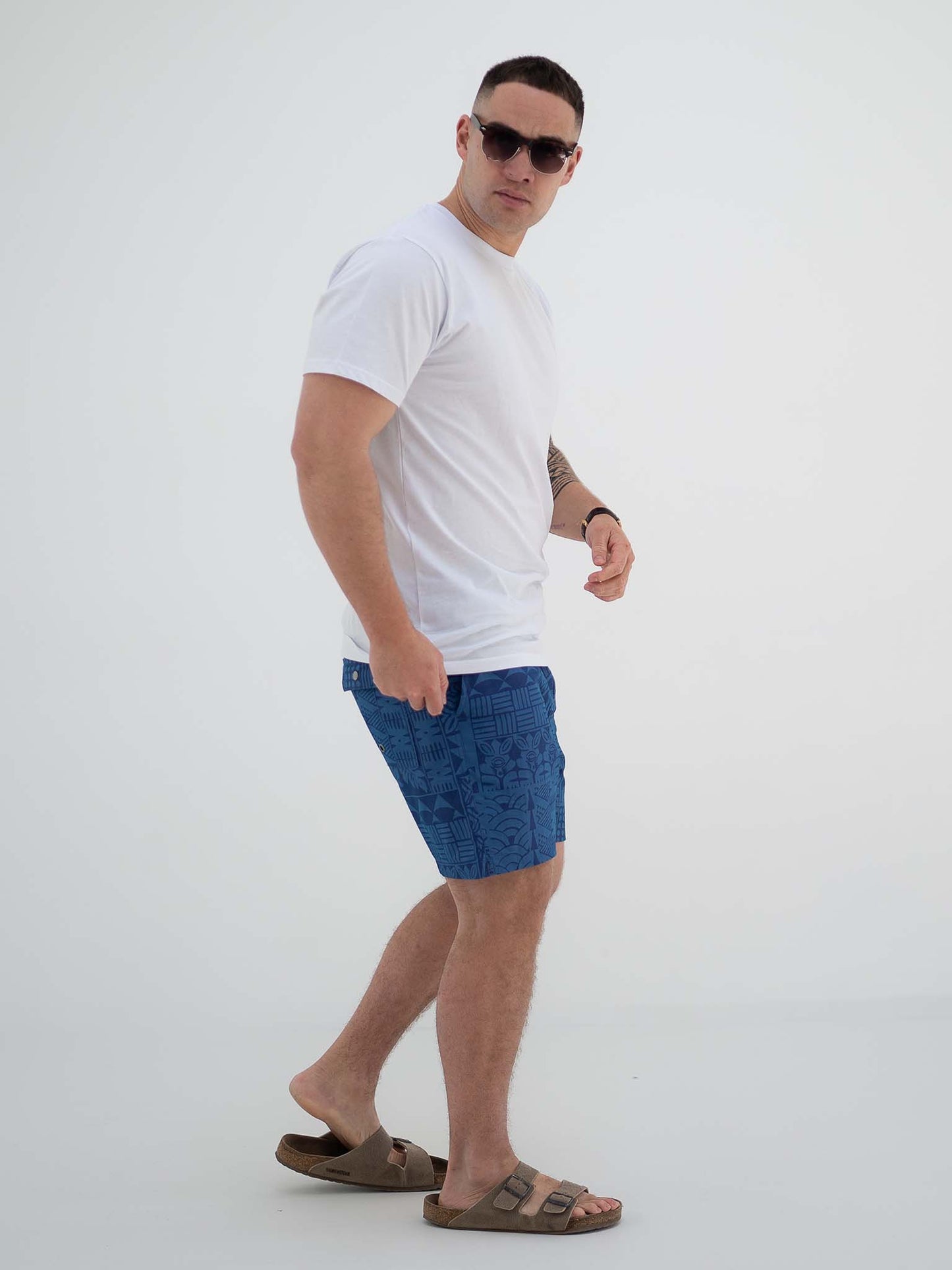 Avaiki Shorts - Navy