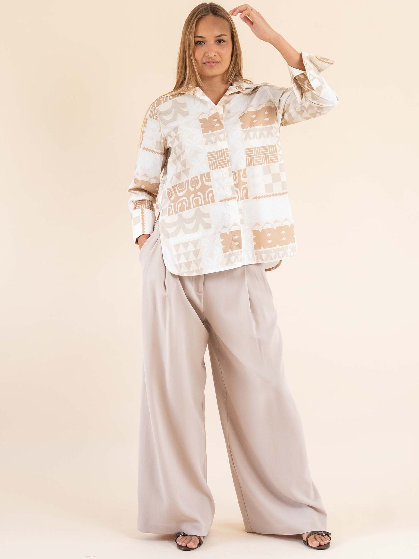 Raiana Shirt - Beige