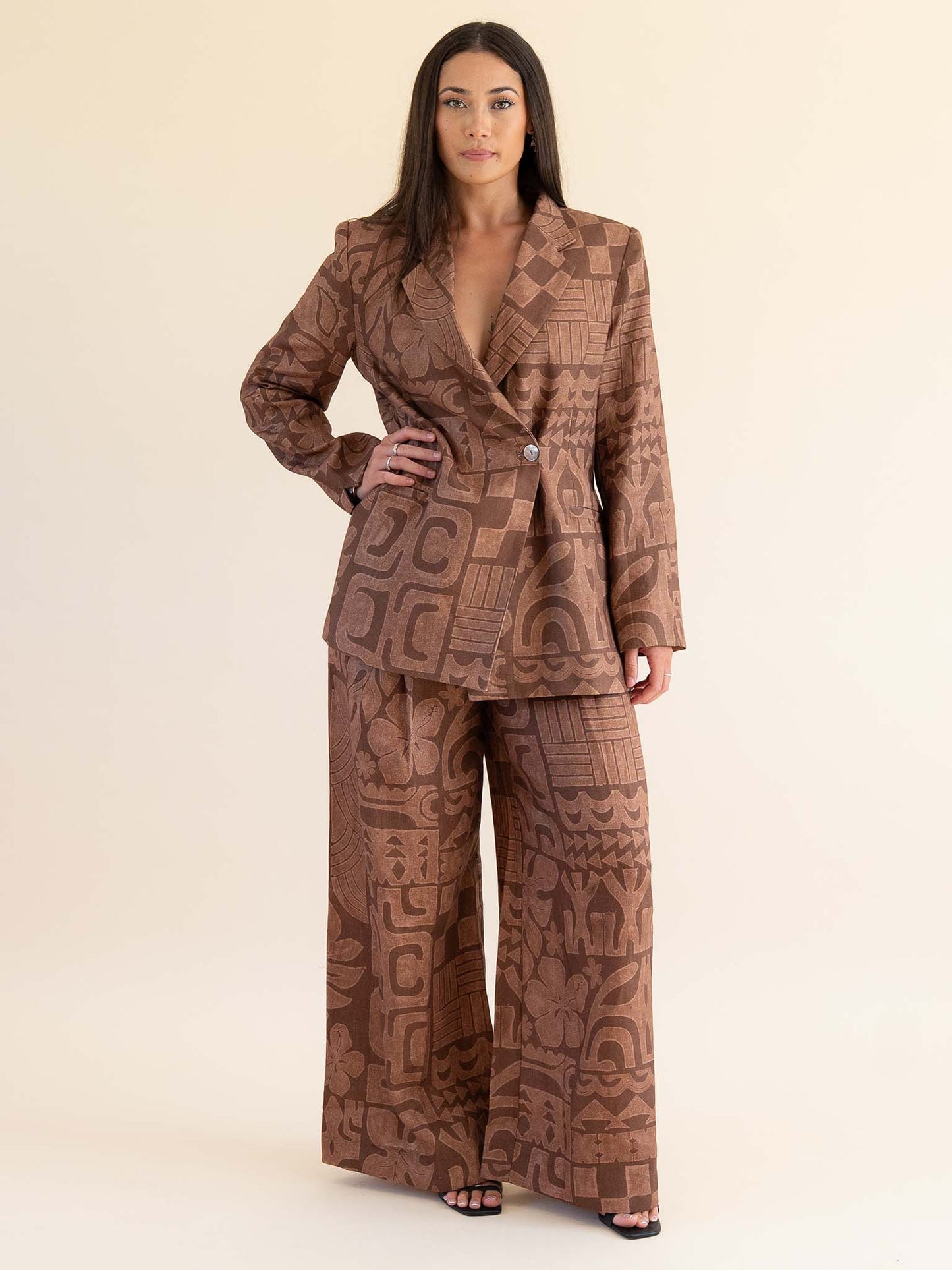 Iva Linen Blazer - Coco