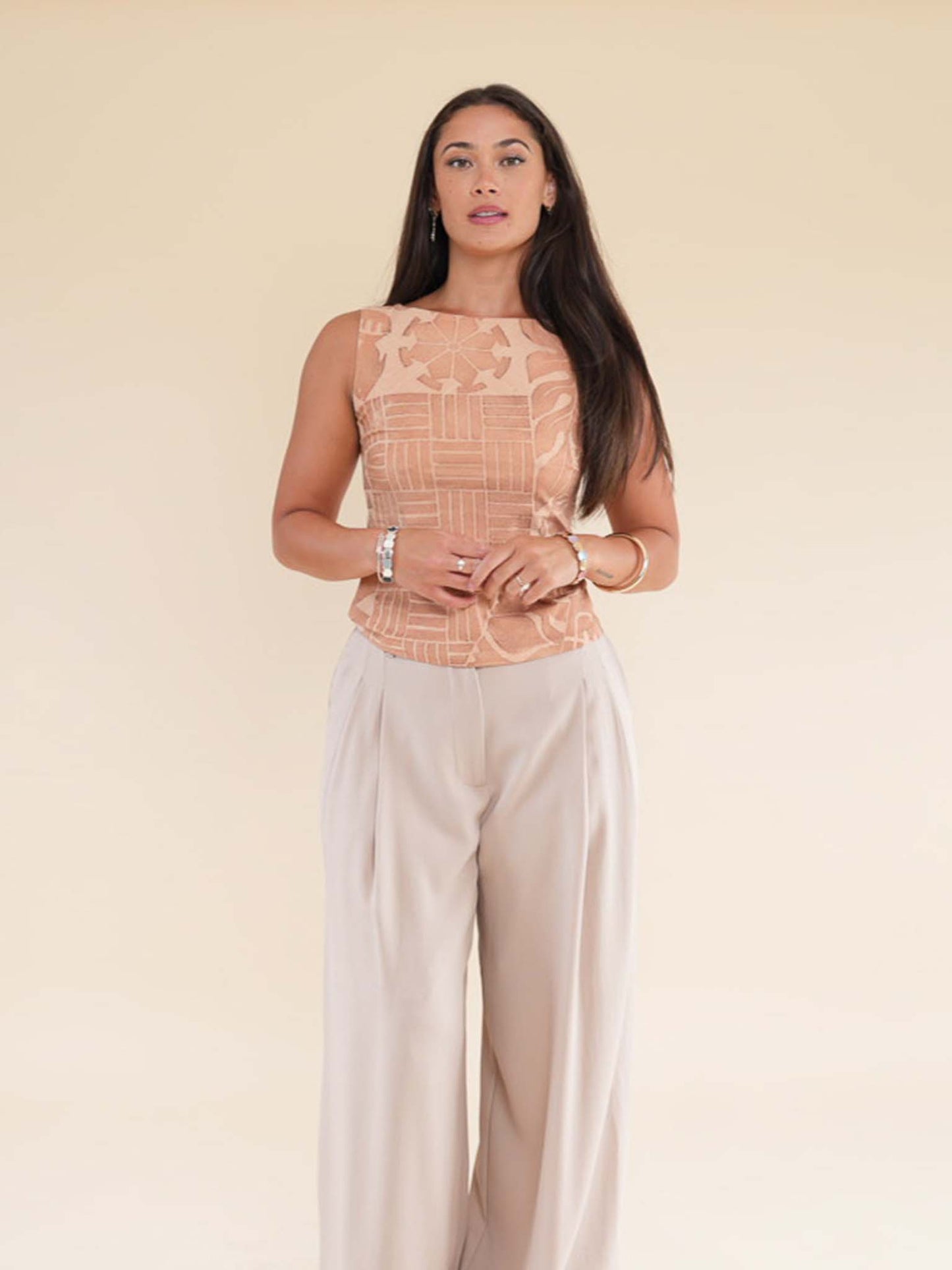 Poeana Top - Sandstone