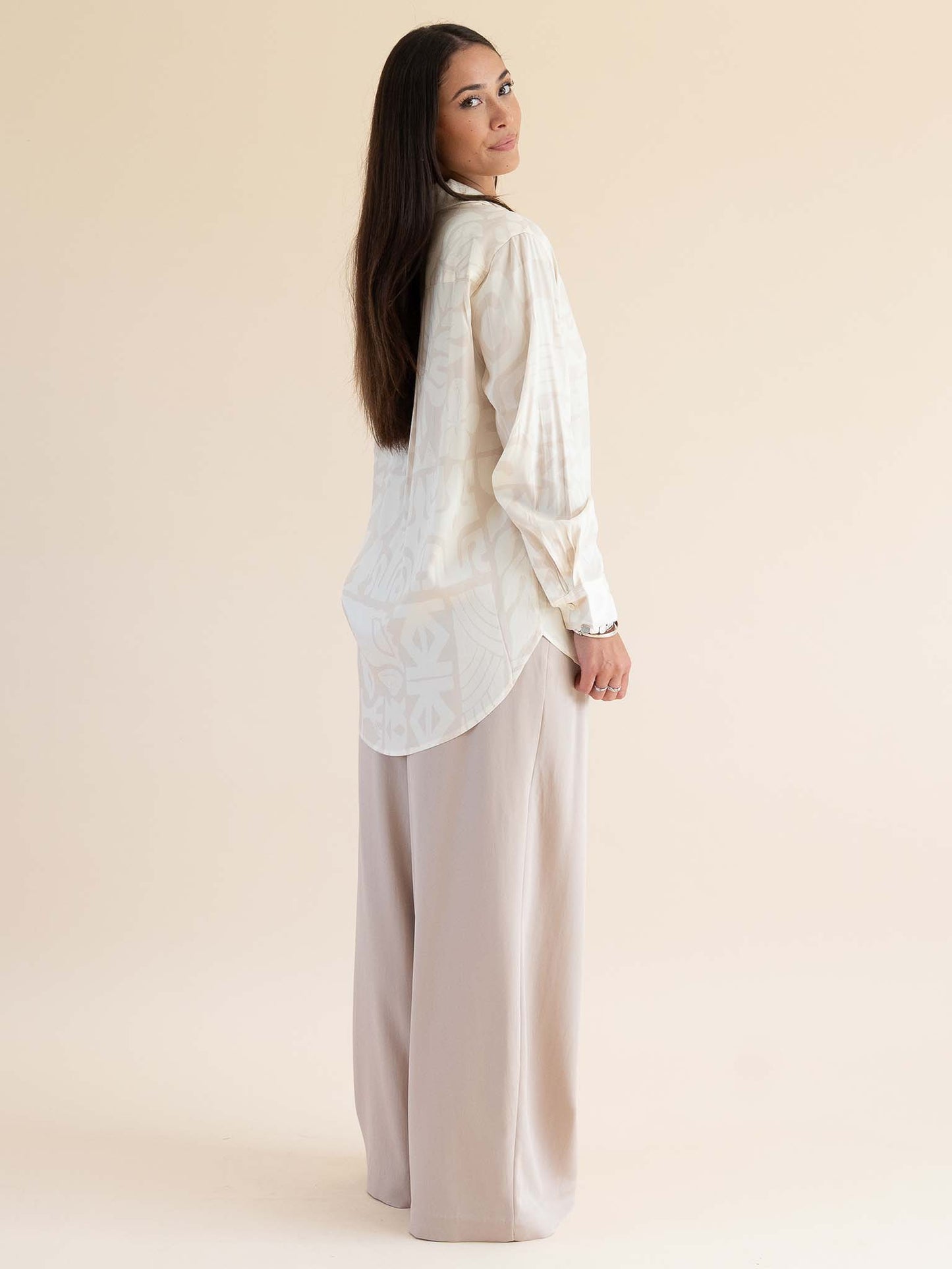 Omai Oversized Shirt - Cream