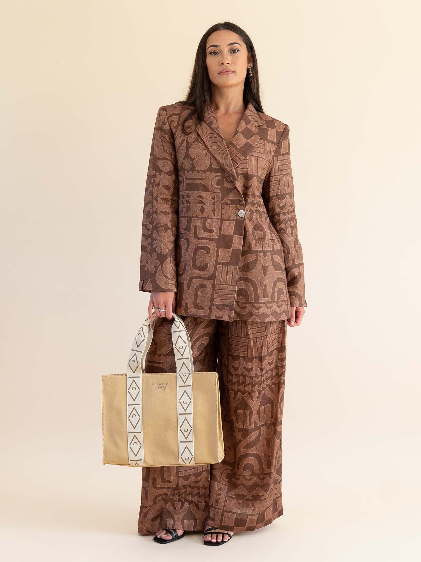 Iva Linen Blazer - Coco