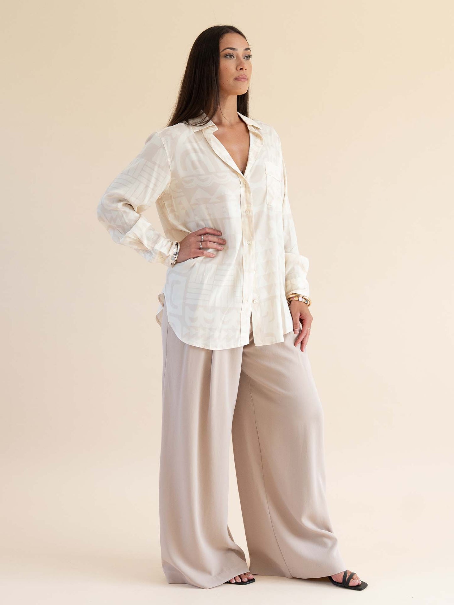 Omai Oversized Shirt - Cream