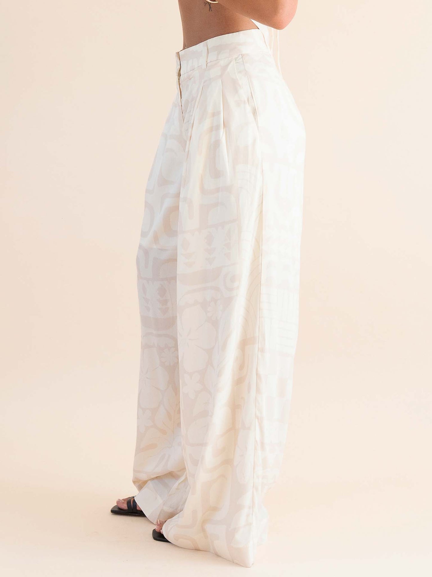 Moeana Cupro Pleat Pant - Cream